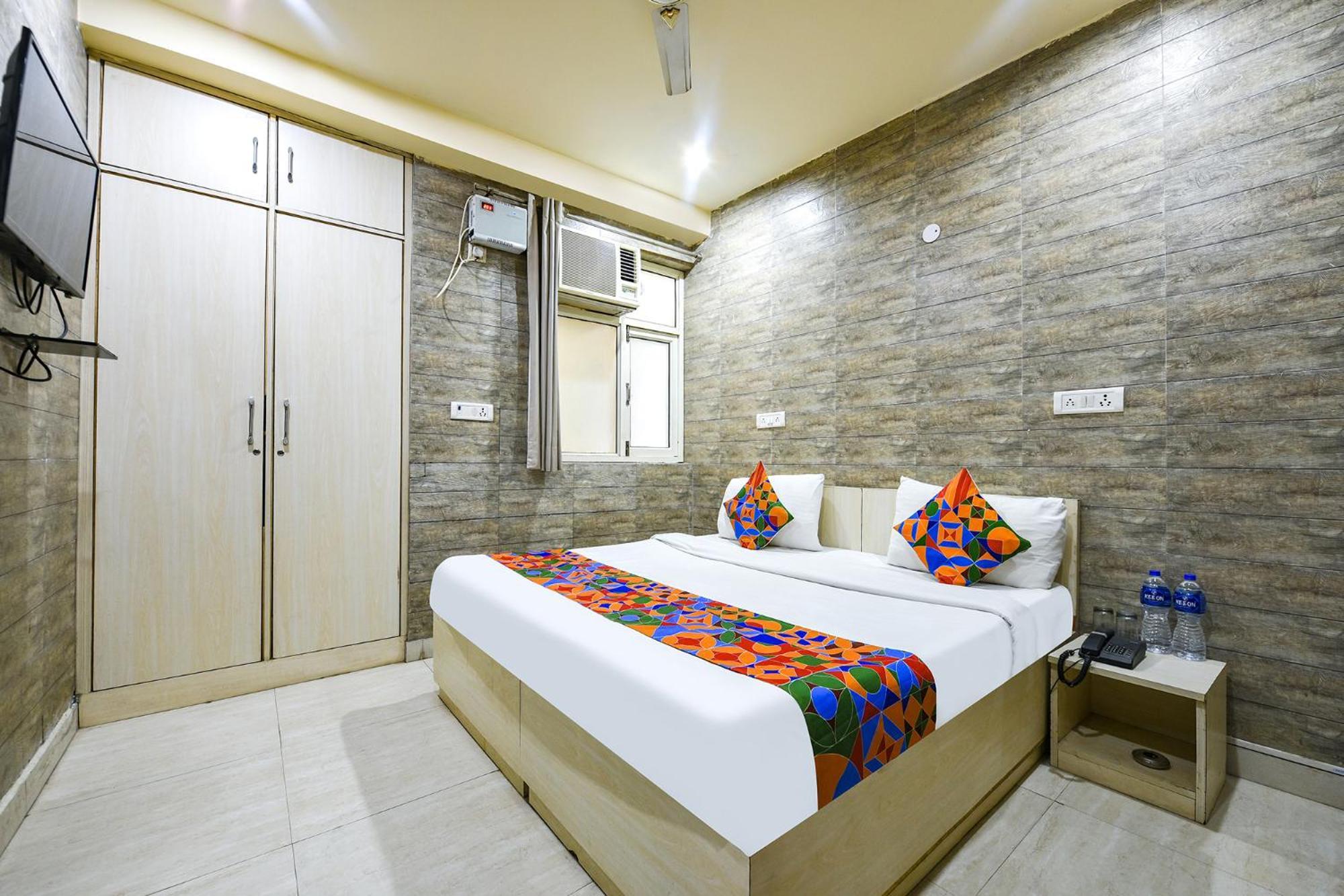 Fabhotel Model Town New Delhi Eksteriør billede